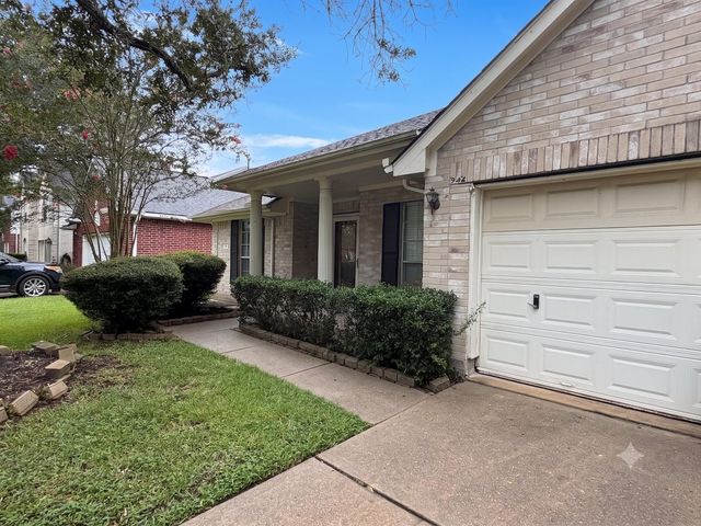 3823 Canton, Pearland, TX 77584