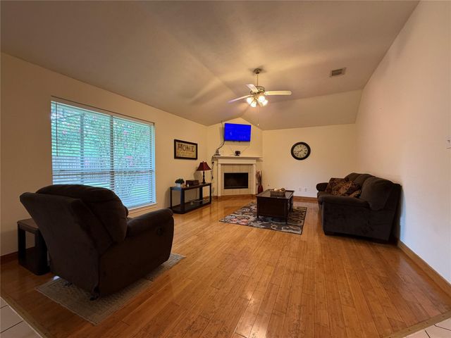 3823 Canton, Pearland, TX 77584