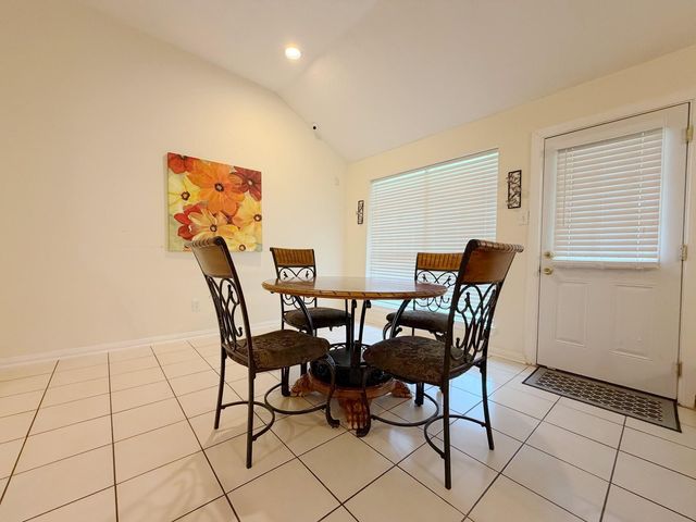 3823 Canton, Pearland, TX 77584