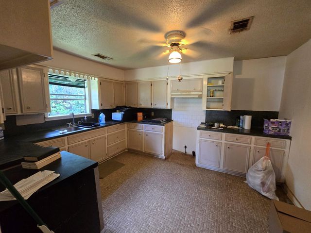 110 Carter Street, Cleveland, TX 77327