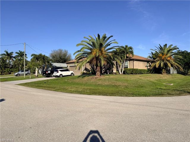 1422 SW 39th TER, Cape Coral, FL 33914