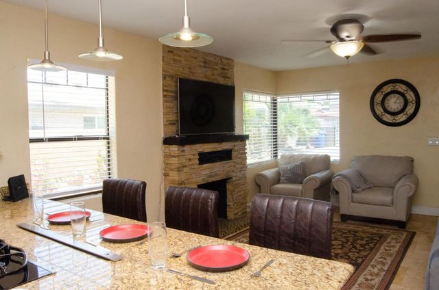 3202 N 37th Street, Phoenix, AZ 85018