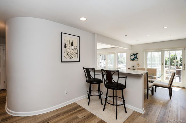 52 Holiday Drive 52, Woodbury, NY 11797