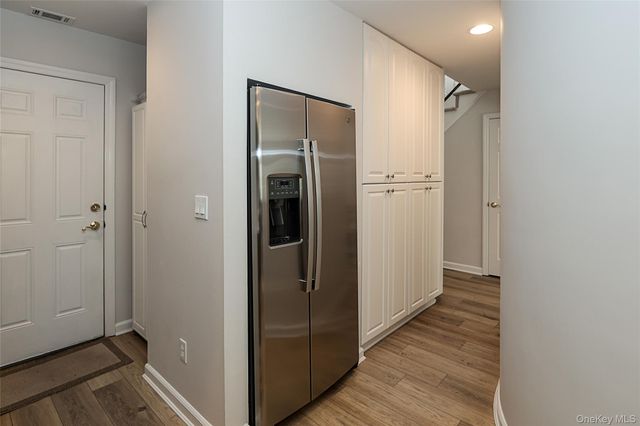 52 Holiday Drive 52, Woodbury, NY 11797