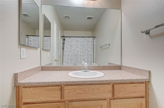 6531 Ozzie Harriet Avenue 102, Las Vegas, NV 89122