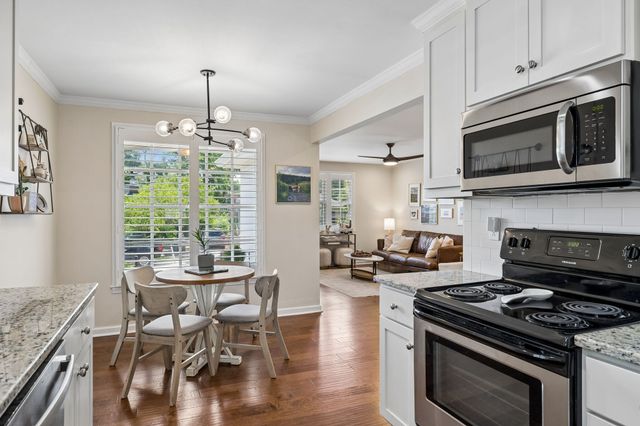 2105 18th Ave, S, Nashville, TN 37212