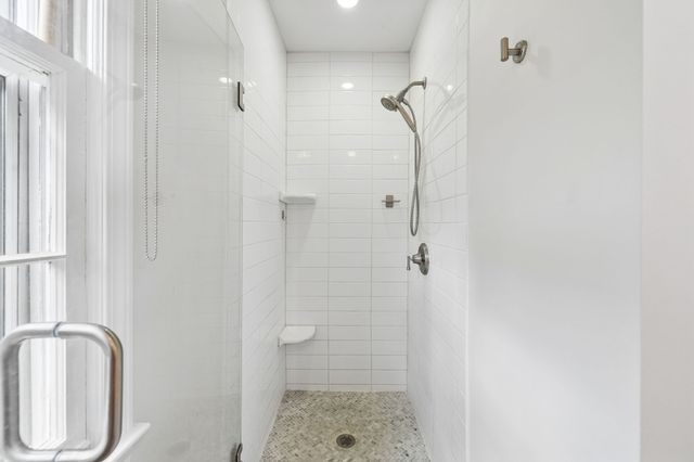 2105 18th Ave, S, Nashville, TN 37212