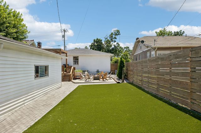 2105 18th Ave, S, Nashville, TN 37212
