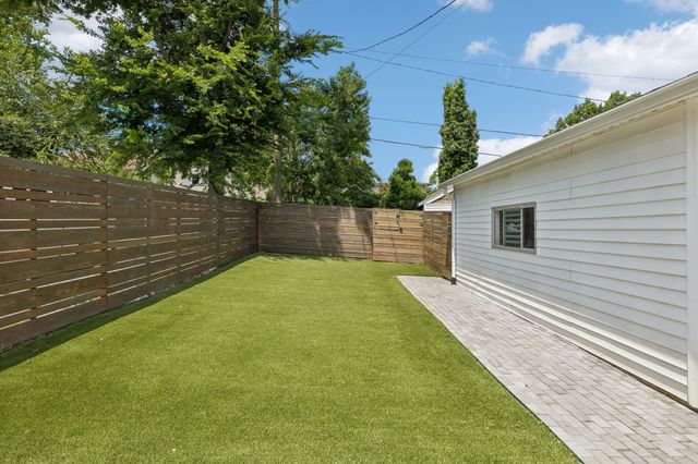 2105 18th Ave, S, Nashville, TN 37212