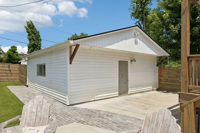 2105 18th Ave, S, Nashville, TN 37212