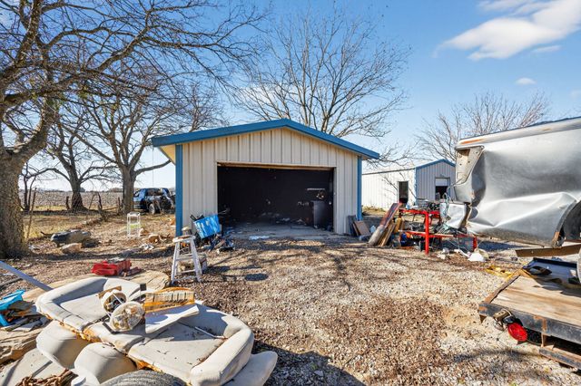 801 N Main Street, Dodd City, TX 75438