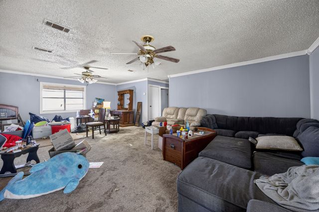 801 N Main Street, Dodd City, TX 75438