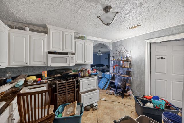 801 N Main Street, Dodd City, TX 75438