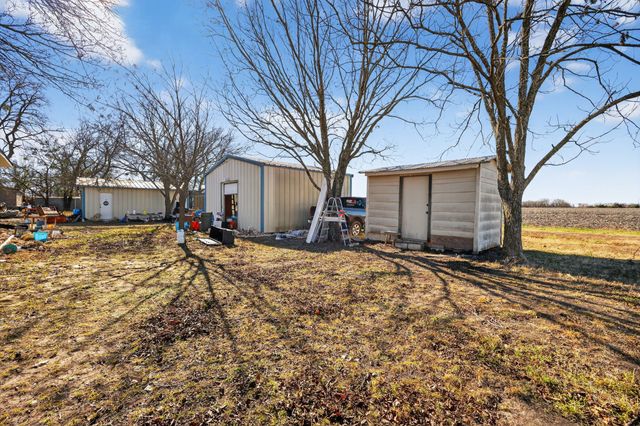 801 N Main Street, Dodd City, TX 75438