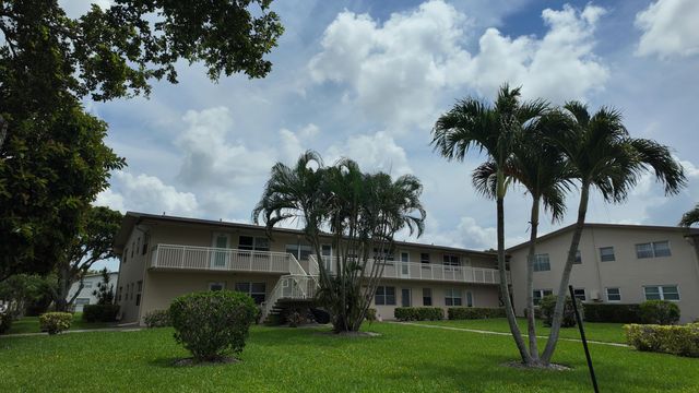 326 Chatham P 326, West Palm Beach, FL 33417