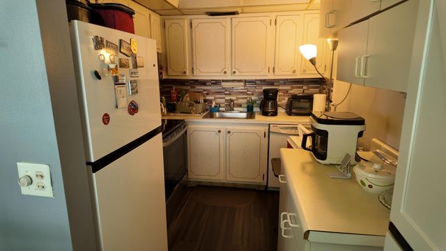 326 Chatham P 326, West Palm Beach, FL 33417