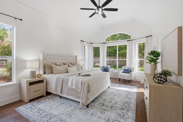 14 Snowbell Place, The Woodlands, TX 77381