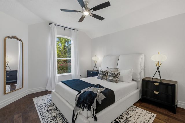 14 Snowbell Place, The Woodlands, TX 77381