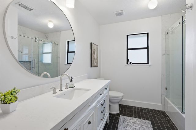 14 Snowbell Place, The Woodlands, TX 77381