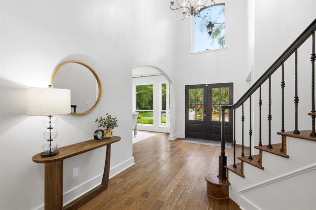 14 Snowbell Place, The Woodlands, TX 77381