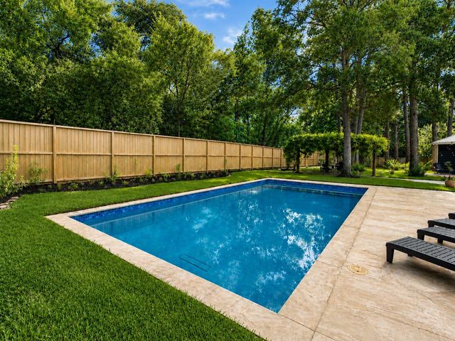 14 Snowbell Place, The Woodlands, TX 77381