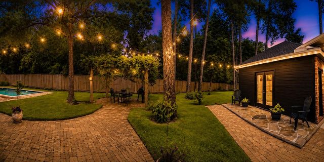 14 Snowbell Place, The Woodlands, TX 77381
