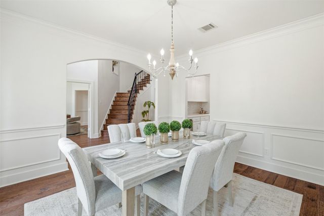14 Snowbell Place, The Woodlands, TX 77381