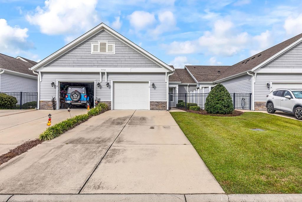 754 Salerno Cir Apt C, Myrtle Beach, SC 29579 — exterior