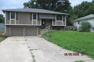 504 Alfalfa Lane, Buckner, MO 64016