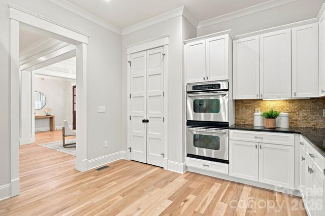121 Brawley Harbor Place, Mooresville, NC 28117