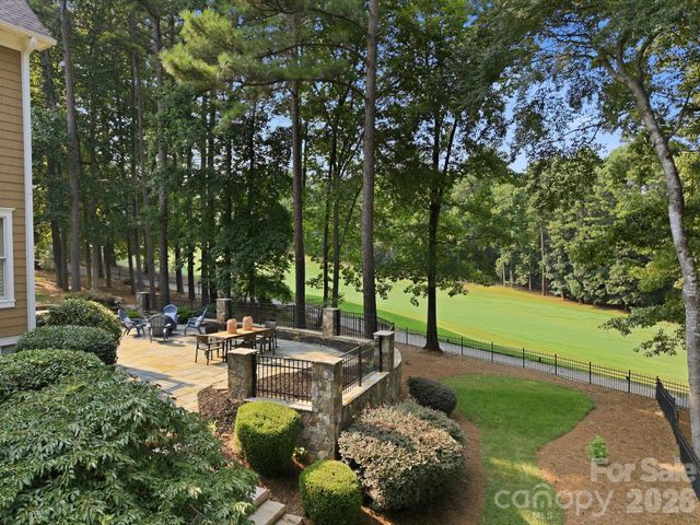 121 Brawley Harbor Place, Mooresville, NC 28117