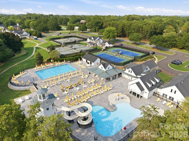 121 Brawley Harbor Place, Mooresville, NC 28117