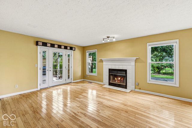 8340 Harrison Parkway, Fishers, IN 46038