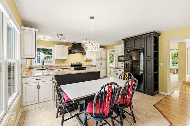 8340 Harrison Parkway, Fishers, IN 46038