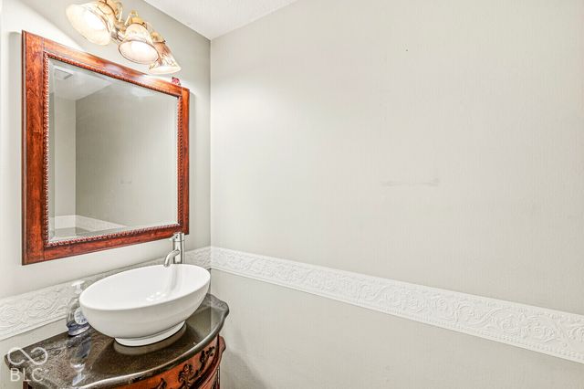 8340 Harrison Parkway, Fishers, IN 46038