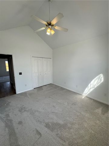 314 Center Drive, Lowell, AR 72745