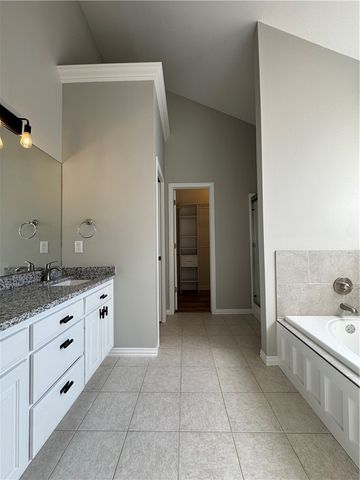 314 Center Drive, Lowell, AR 72745