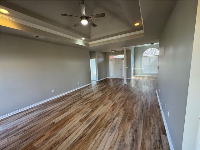 314 Center Drive, Lowell, AR 72745