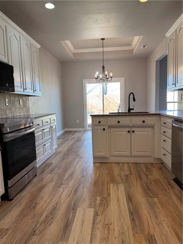 314 Center Drive, Lowell, AR 72745