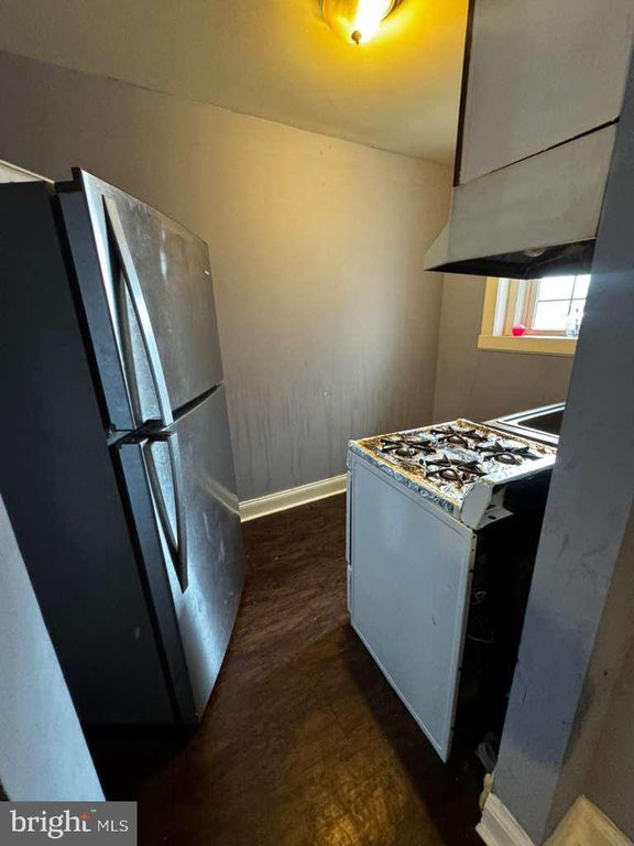 Image 5 of property listing at 4203 AUDREY AVE, Brooklyn, MD 21225