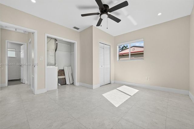 1979 NE 176th St, North Miami Beach, FL 33162