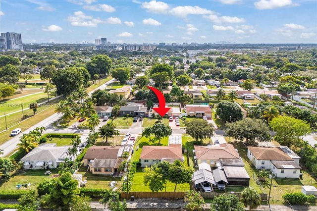 1979 NE 176th St, North Miami Beach, FL 33162