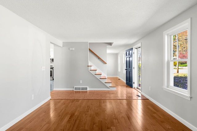 51 Macdonald Drive, Nashua, NH 03062