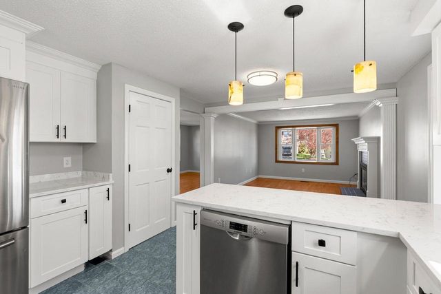 51 Macdonald Drive, Nashua, NH 03062