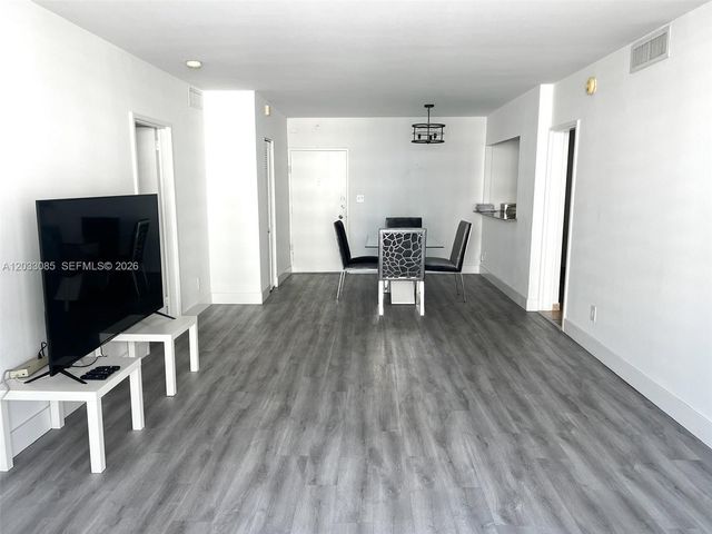 5600 Collins Ave 7W, Miami Beach, FL 33140