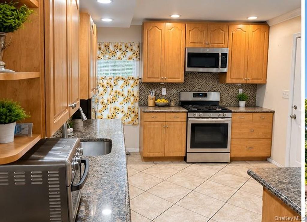 1873 Twain Street, Baldwin, NY 11510 — photo 2