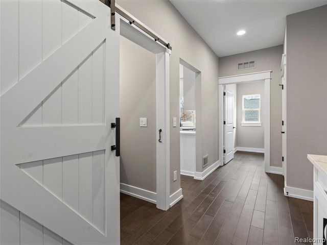 7670 Parshallville Road, Hartland, MI 48430