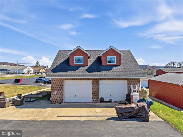 635 COAL ST, Lehighton, PA 18235