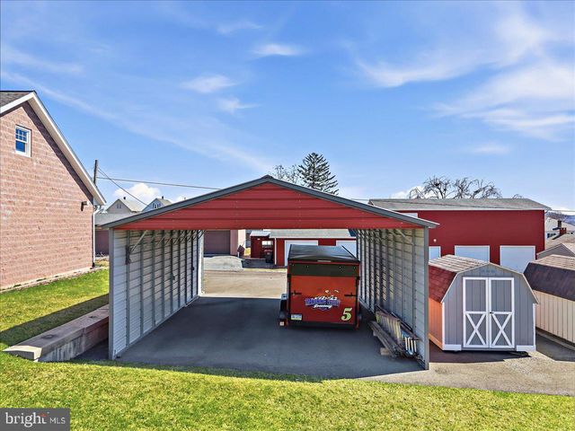 635 COAL ST, Lehighton, PA 18235