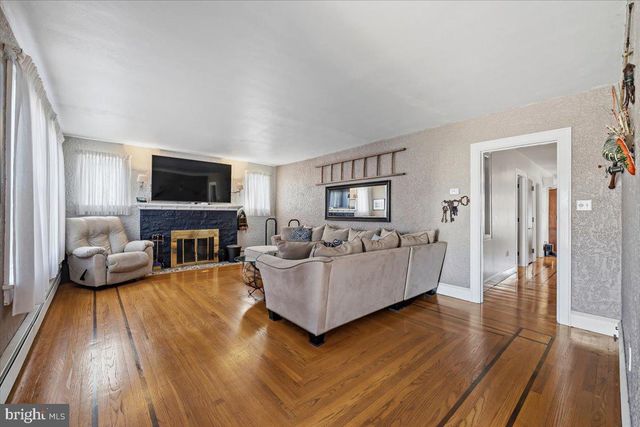 635 COAL ST, Lehighton, PA 18235